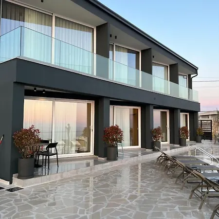 Casa Del Sol - Luxury Maison d'hôtes Himarë