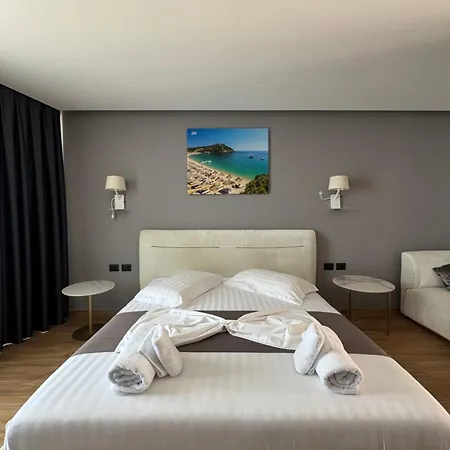 Maison d'hôtes Casa Del Sol - Luxury Himarë